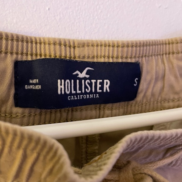 Light Khaki joggers from hollister - Picture 2 of 3